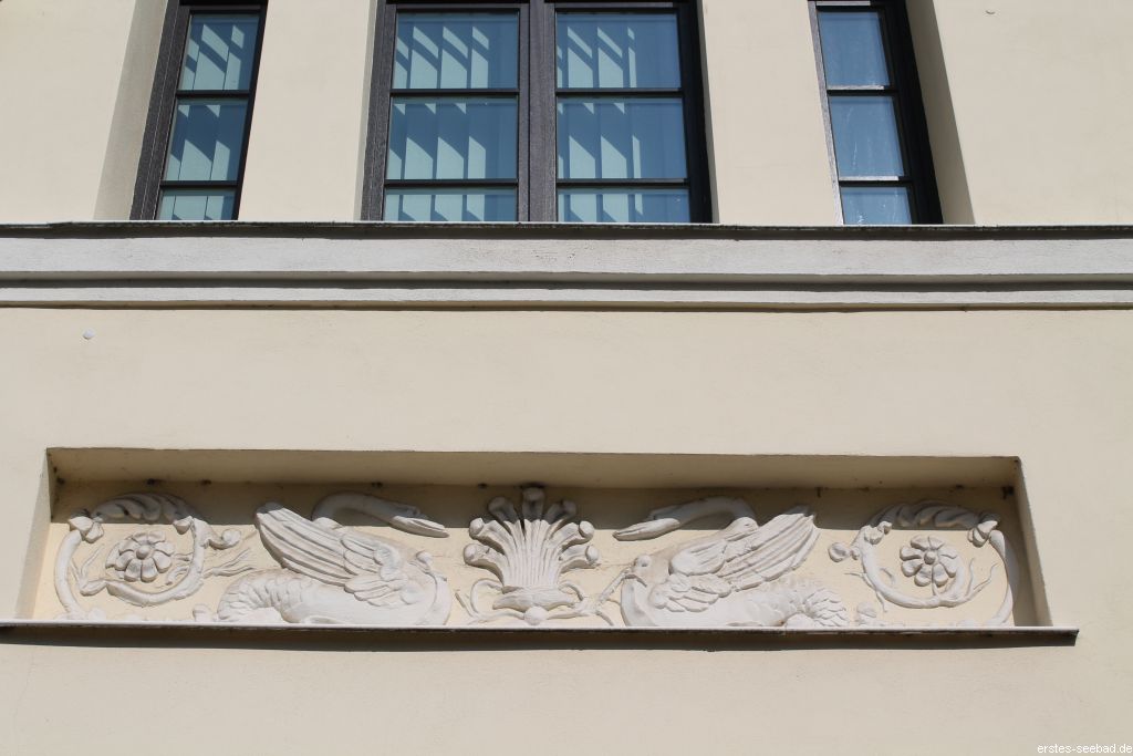 Relief an der Villa Medini