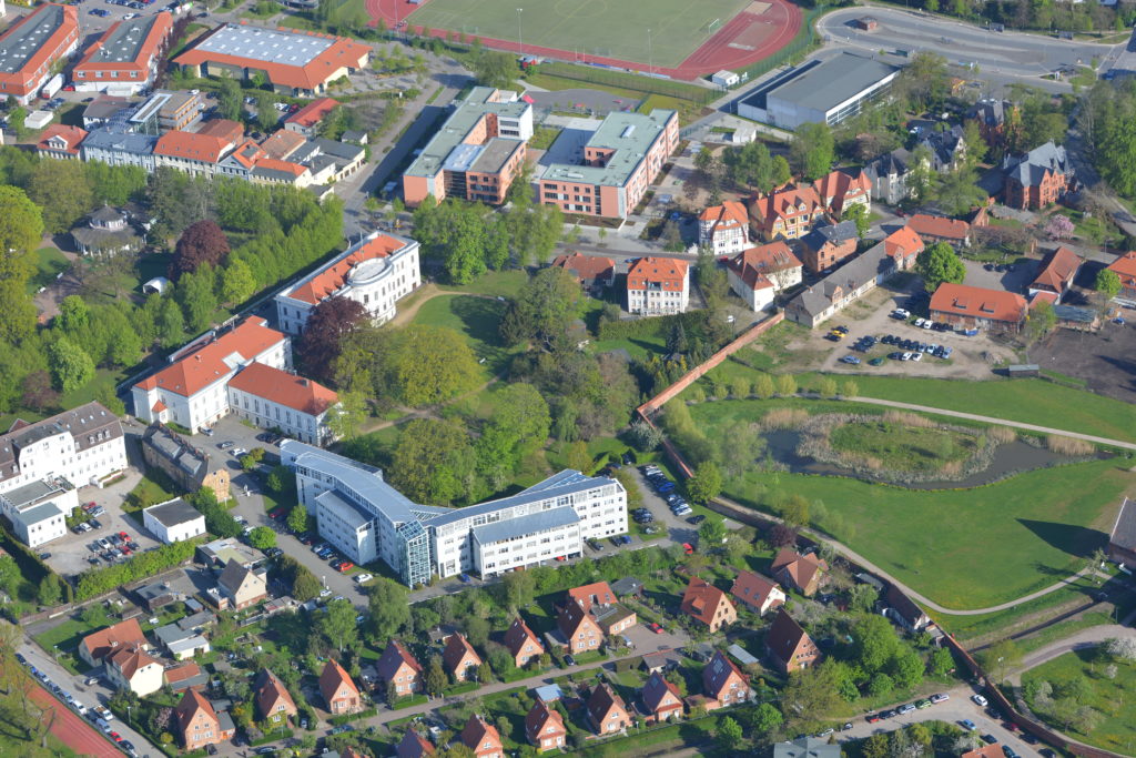 Luftbild Rosengarten Rosenwinkel Kreisverwaltung Schulen Bad Doberan