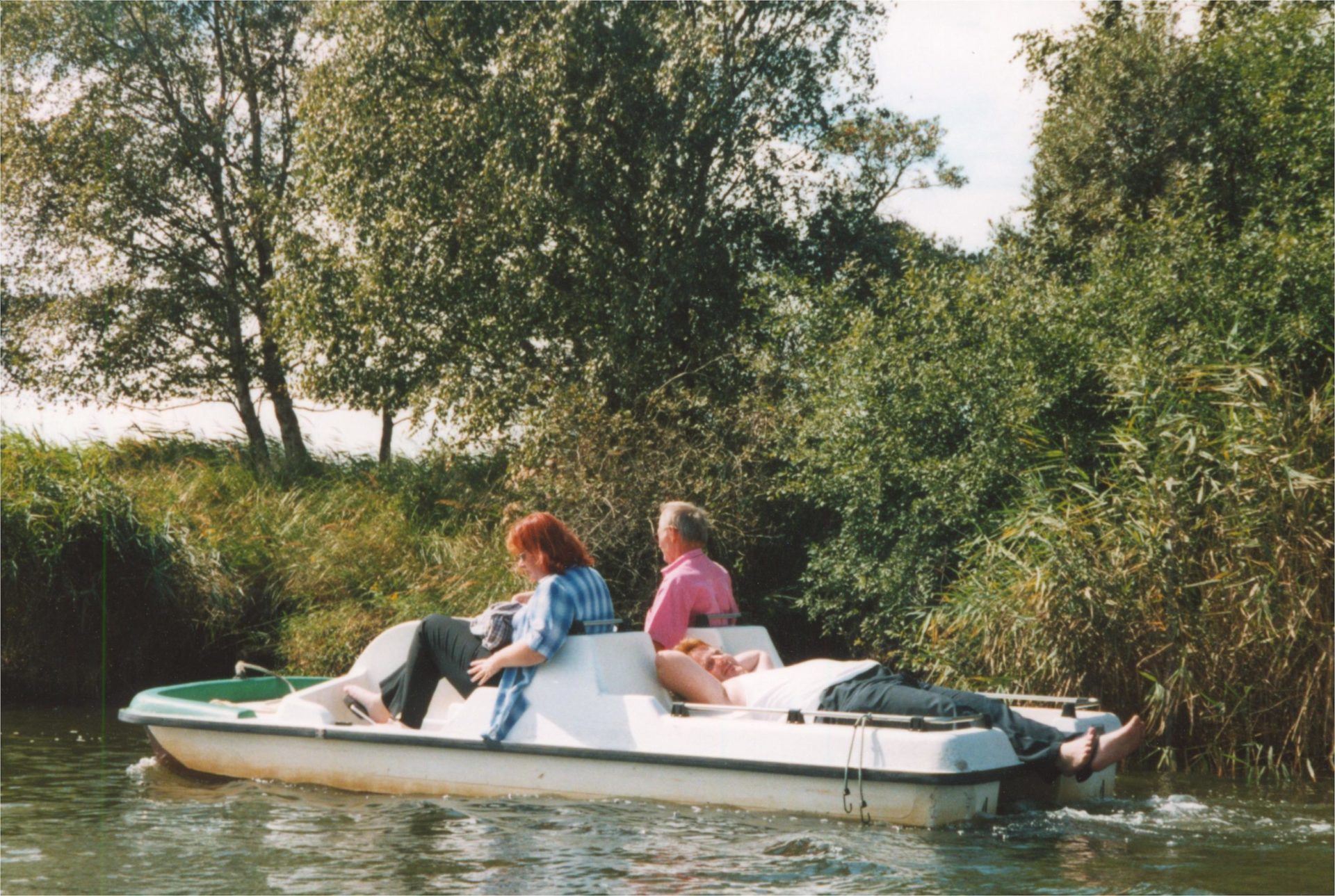 Tretbootfahrt im Moorgraben