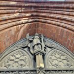 Genießen und Gutes tun: Benefizkonzert zur Restaurierung des Hauptportals im Münster